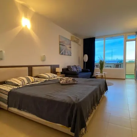 Apartman Esperanto 401 Large Sunny